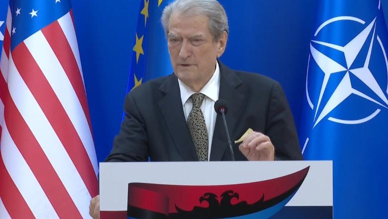 “Rama ka shpenzuar 23 mln euro, vetëm për fluturime me chartera”/ Berisha akuza të rënda: Si Enver Hoxha dhe Maduro…