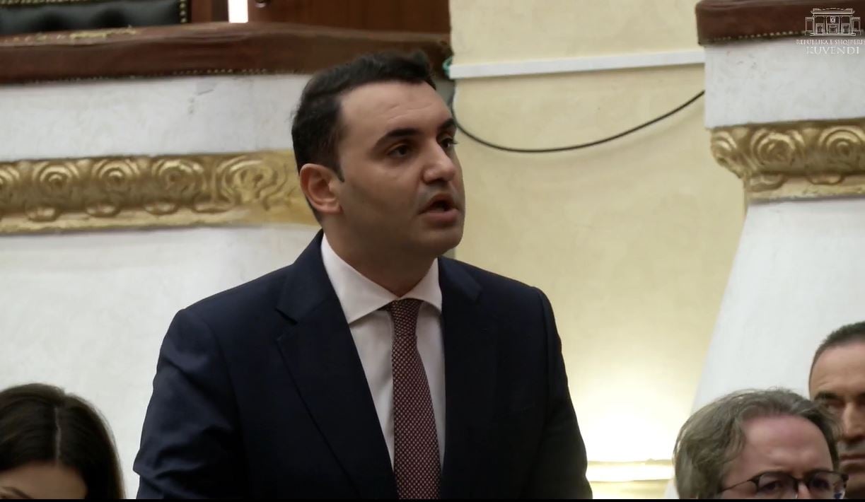 Raportimi i drejtuesve të institucioneve të drejtësisë, Këlliçi kreut të Kuvendit: Pse s’na lini t’u bëjmë pyetje? S’janë sekretarë të deputetëve ata