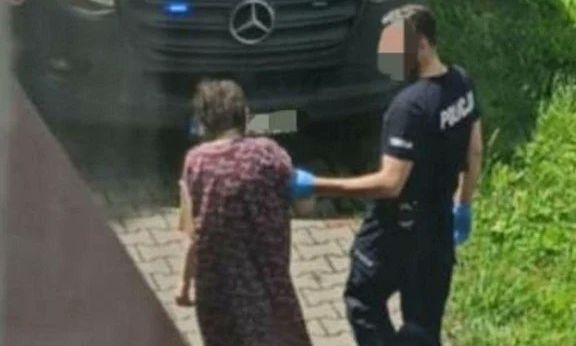 Rasti tronditës në Poloni! Prindërit e izoluan 27 vjet më parë në 1998, policia zbulon 42-vjeçaren në gjendje kritike për jetën