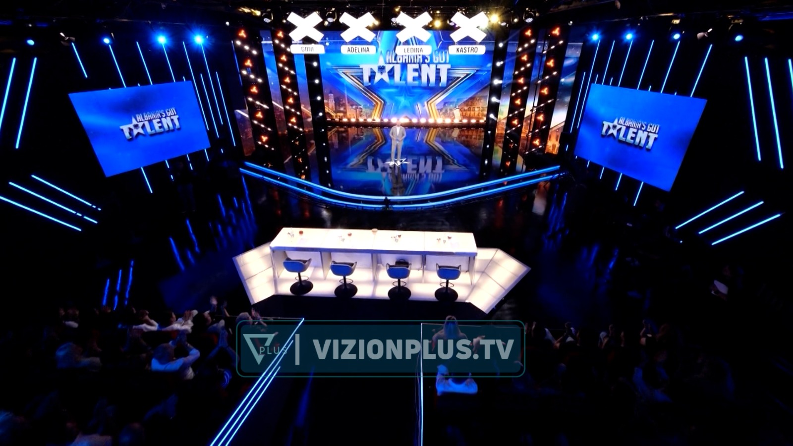 Rikthehet “Albania’s Got Talent”, spektakli i moderuar nga Isli Islami sjell garë dhe emocione të forta në Vizion Plus