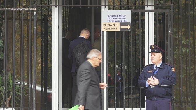Rriten masat e sigurisë te Apeli/ Pas vrasjes së gjyqtarit Kalaja, policia kontrollon gjykatën