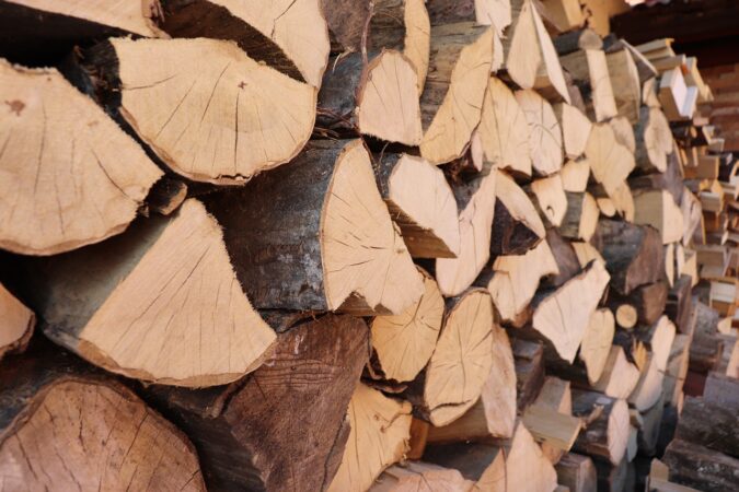 Rritet sërish çmimi i druve të zjarrit, banorët në vështirësi për ngrohjen dimërore
