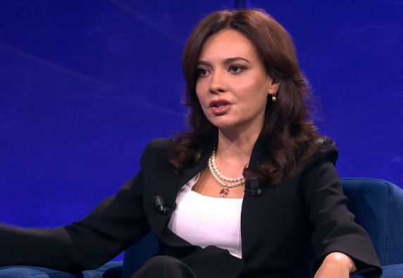 Rrugëtimi i Serbisë drejt BE-së, Spiropali: Ajo s’pranon të shkuarën e saj, nuk heq dorë nga lojërat për pushtet