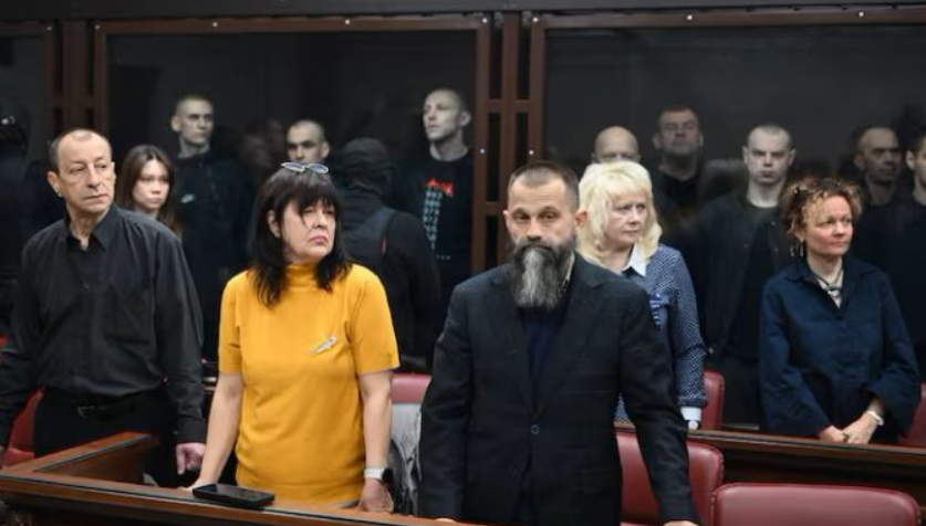 Rusia dënon 15 ushtarë ukrainas