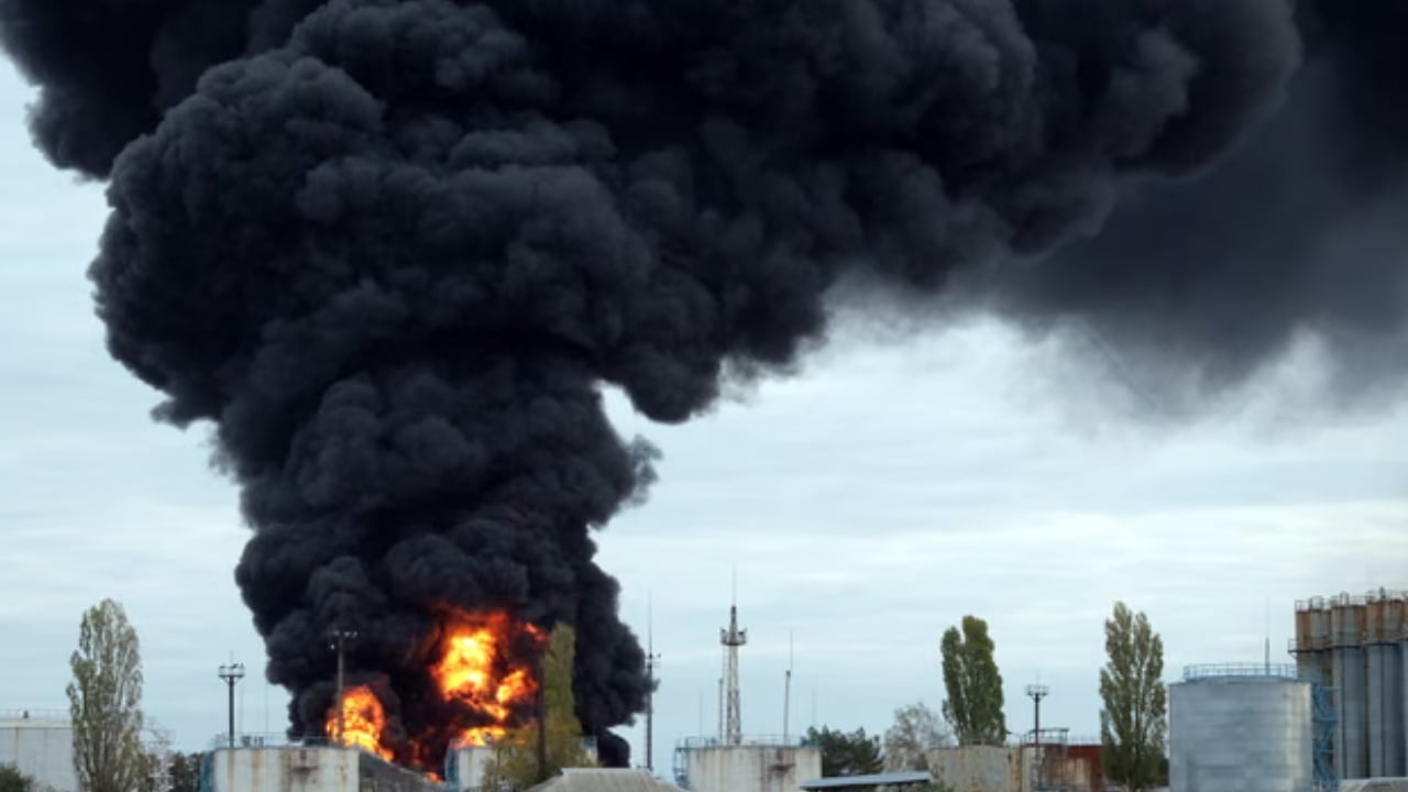 Rusia godet infrastrukturën e gazit në Ukrainë, Zelenskyy takohet me Trump në Uashington për raketat Tomahawk