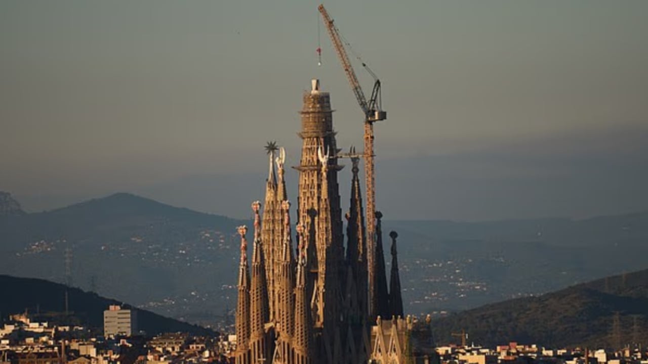 Sagrada Familia bëhet kisha më e lartë në botë, tejkalon Ulmer Münsterin të Gjermanisë