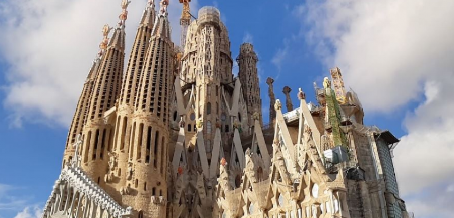 Sagrada Familia, kisha më e lartë në botë