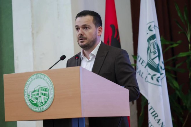 Salla: Kontroll çdo farmacie bujqësore, nuk do lejojmë pesticide të ndaluara