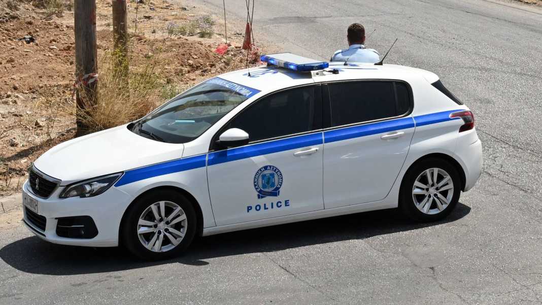 Sekuestrohen 193 kilogramë kanabis në Konicë/ Shoferi shpallet në kërkim, gjatë kontrollit…