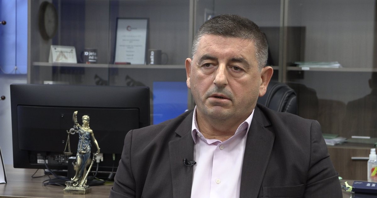 Shfaqej në një video duke marrë rryshfet, arrestohet në zyrën e tij prokurori