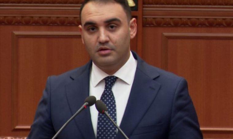 “Shkarkoi zv.ministrin pse piu duhan”/ Këlliçi akuza ndaj Koçiut: Vetë nuk mban përgjegjësi për një gjyqtar që u vra