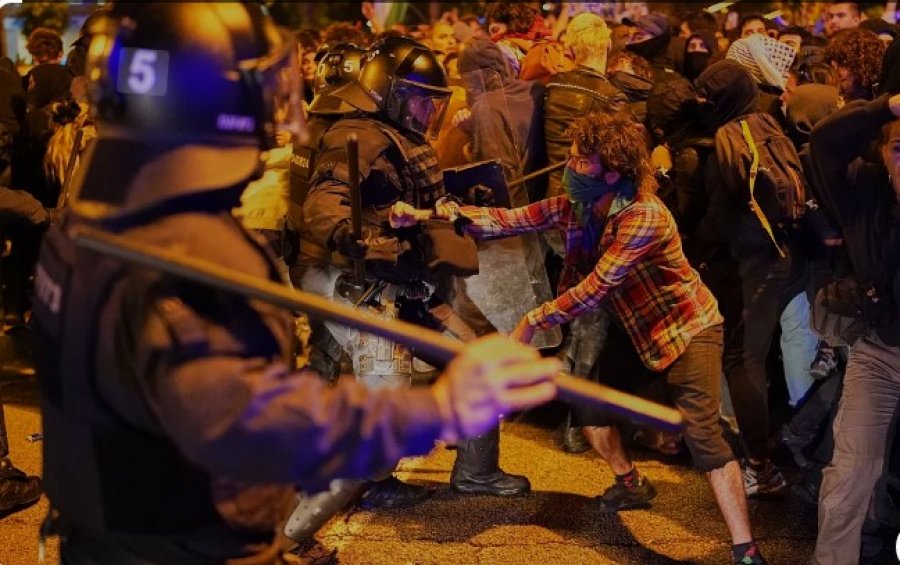 Shpërthen dhuna në protestën pro-palestineze në Barcelonë