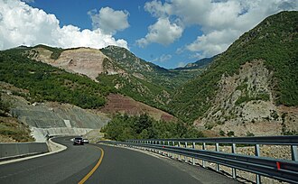 Shpronësimet për “Rrugën e Arbrit”, qeveria miraton shtesë financimi