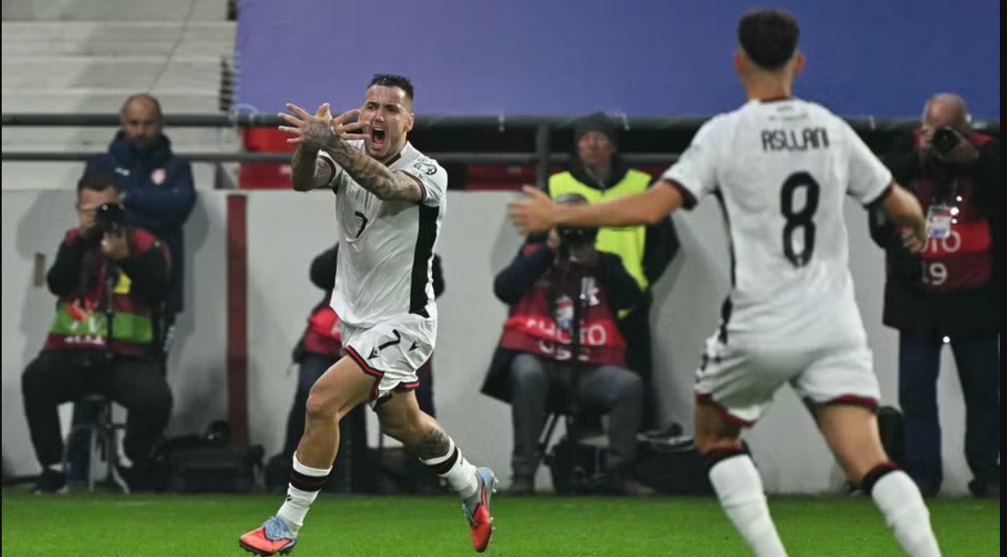 Shqipëria shkruan historinë, fiton ndaj Serbisë dhe mban gjallë ëndrrën për Botërorin