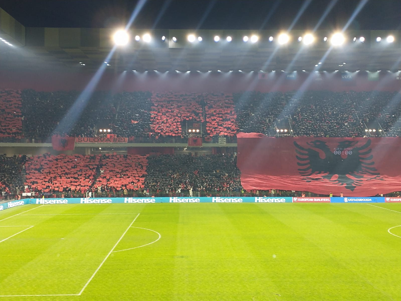 Shqipëria testi me Jordaninë, kuqezinjtë i pret…manifestimi në “Air Albania”