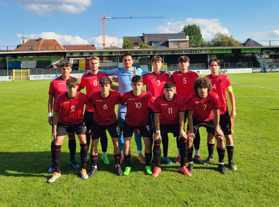 Shqipëria U-19 nis sot grumbullimin për dy miqësoret ndaj Irlandës, trajneri Ahmataj fton 21 futbollistë