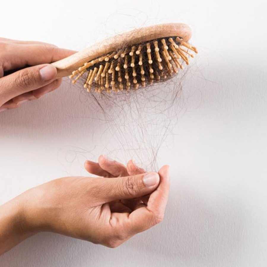 Si ta kuptosh që rënia e flokëve në vjeshtë është sezonale