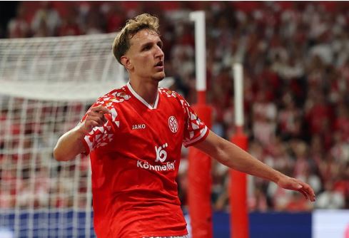 Silvinjo me sytë nga Europa: Sulmuesi 20-vjeçar shënon në Ligën e Konferencës