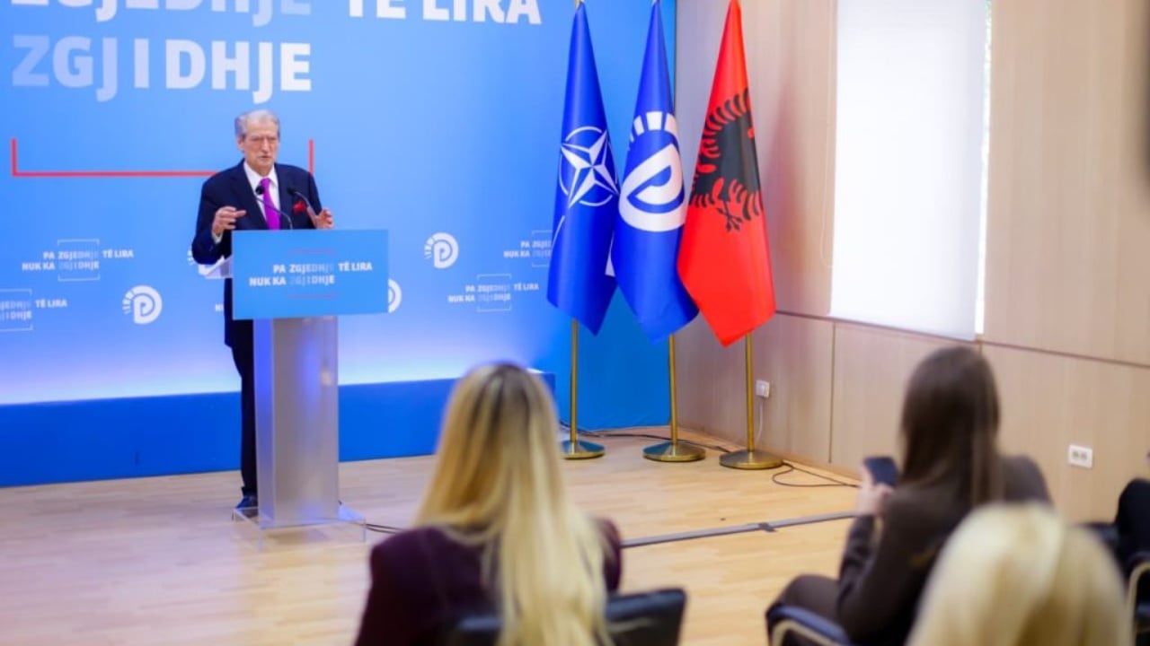 S’ka konsensus për reformat/ Berisha vendos kushte. Socialistët do të marrin mazhorancën në komisione