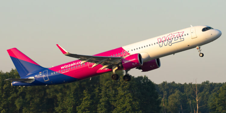 Skandali/ Wizz Air lë dhjetëra shqiptarë në Dortmund: Avioni u mbush, ju hajdeni të mërkurën po deshet