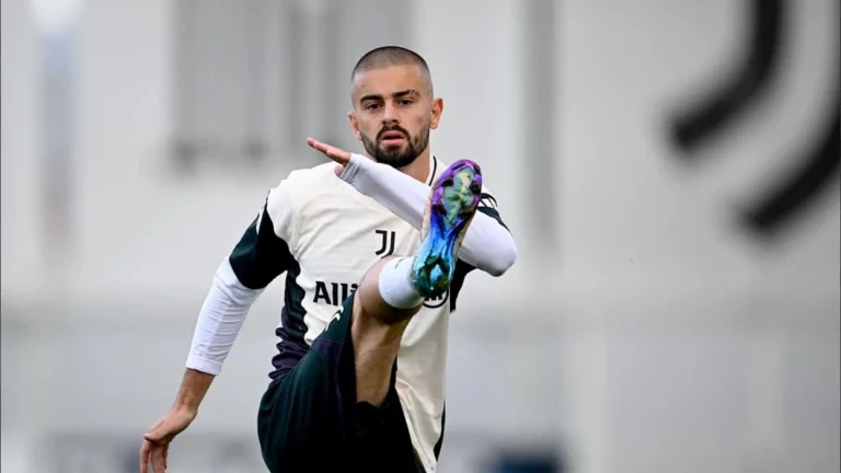 “Skandaloze”/ Serbia “tërbohet” nga Juventusi, shkak urimi në shqip për Zhegrovën