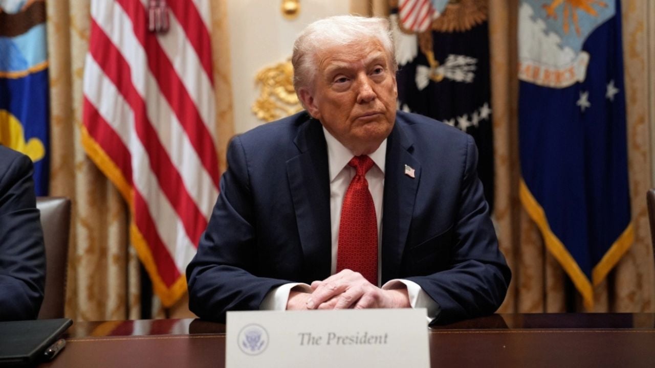 Sondazhi i Reuters për Trump, vlerësimi i presidentit amerikan rritet me 2% edhe pas mbylljes së qeverisë