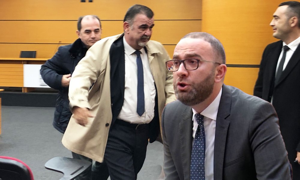 ‘SPAK të nisë hetimet’/ Bardhi: Rama dhe Koçiu gënjyen publikisht për rolin e policisë në gjykata
