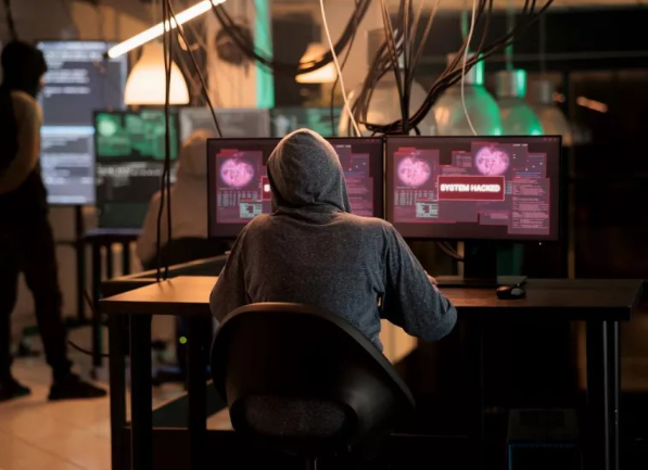 Sulm kibernetik ndaj rrjeteve federale në SHBA