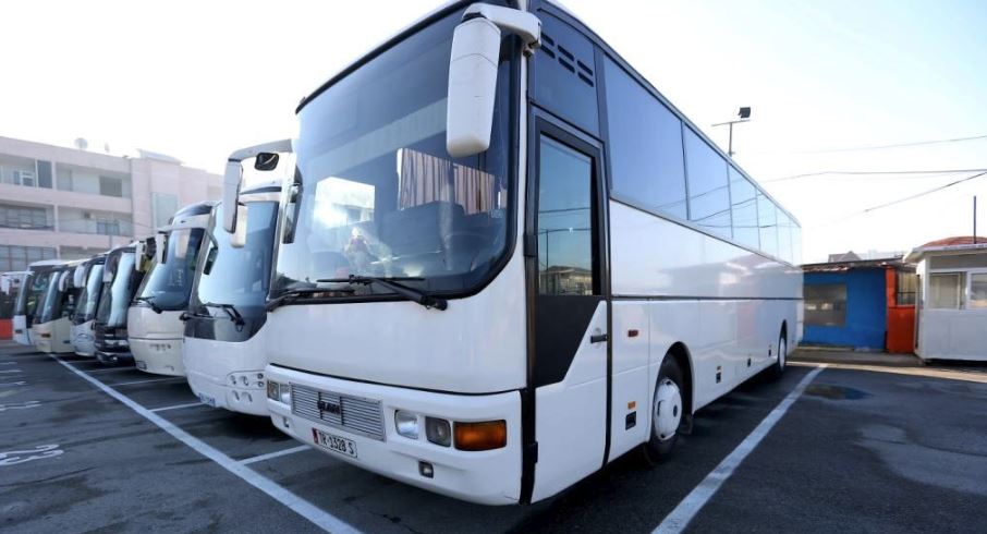 Tarifë e re/ Operatorët e transporit ngrenë alarmin, ja sa do paguajë çdo pasagjer