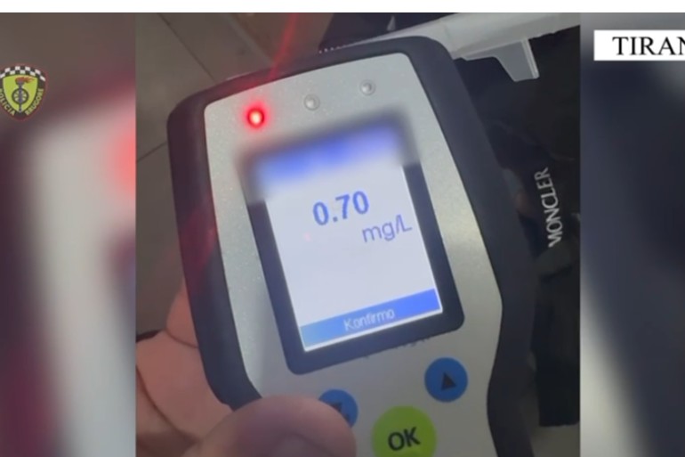 Të dehur në timon dhe pa leje drejtimi, Policia Rrugore: 7 të arrestuar gjatë 72 orëve