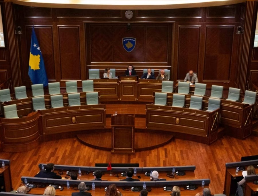 Të gjithë sytë të Kurti! Çfarë ndodh nëse nuk i siguron votat e nevojshme për qeverinë e re?