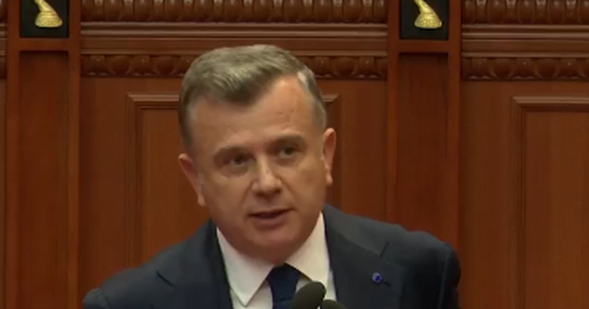 “Të paaftë”! Balla ironizon opozitën, nuk kursen as kandidatin Binaj: Morët ‘zarin’ e Zenit e bëtë ‘kukullën’ e Saliut (VIDEO)