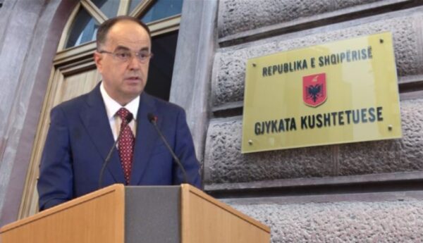 Tensioni rritet në Tiranë/ PD kërkon shkarkimin e Bajram Begajt, reagon Presidenca