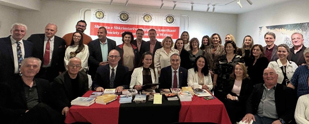 Tetori dhe Festa e Librit në Amerikë