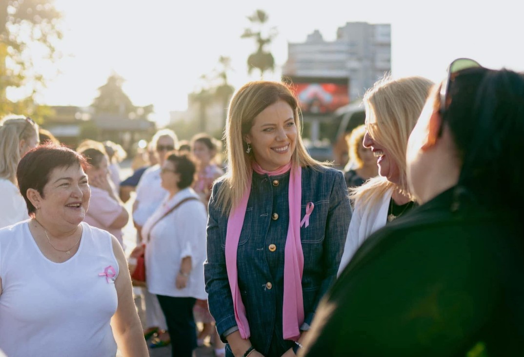 Tetori rozë/ Deputetja Bylykbashi, thirrje grave e vajzave: Kujdesuni për shëndetin tuaj, jeni forca e familjes