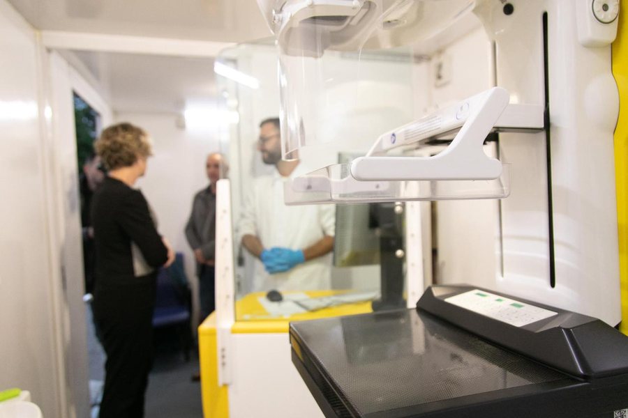 Tetori Rozë! Mamografi falas në të gjithë vendin, Ministrja Sala apel për diagnostikim