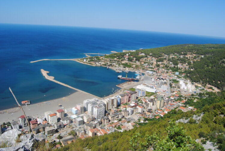 Tjetërsime pronash e ndërtime pa leje! Nga zyrtarët e Kadastës e deri tek ish-drejtorët dhe shefat në Lezhë