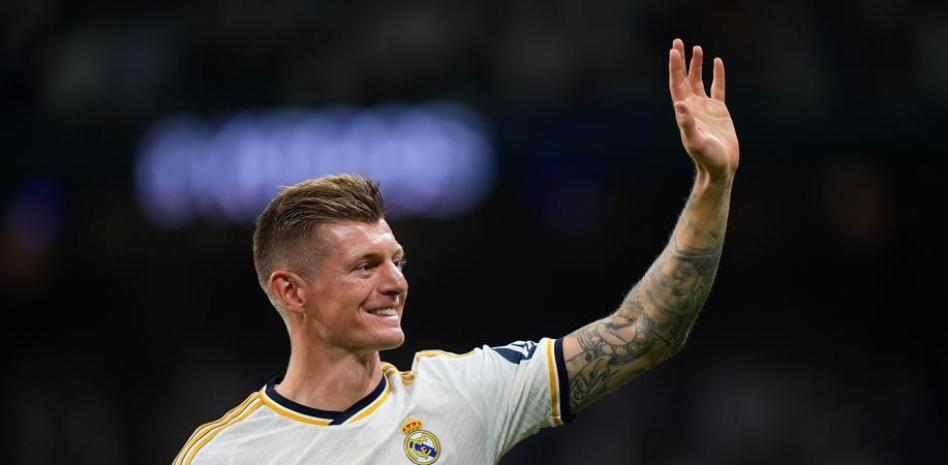 Toni Kroos paralajmëron Flick dhe Barcelonën: Nëse je i lodhur dhe nuk ndryshon stil loje…