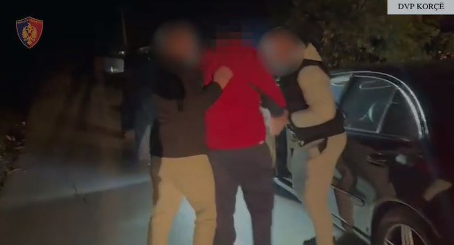Transportonte drogë drejt Greqisë, arrestohet 46-vjeçari në Korçë, një tjetër shpallet në kërkim