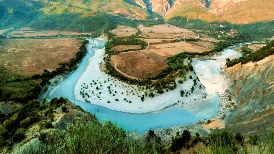Travel and Tour World: Lumi Vjosa, një destinacion i ri i Trashëgimisë Botërore të UNESCO-s për ekoturizëm