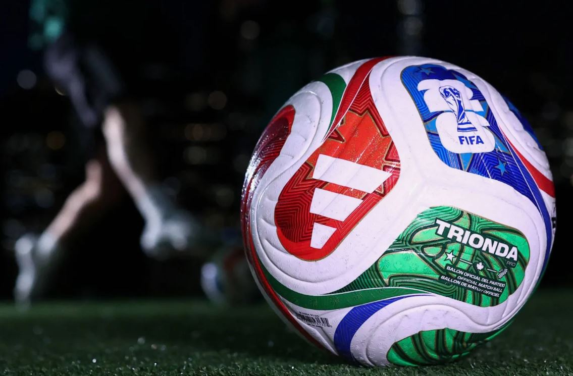 “Trionda”, FIFA prezanton topin zyrtar të Botërorit2026