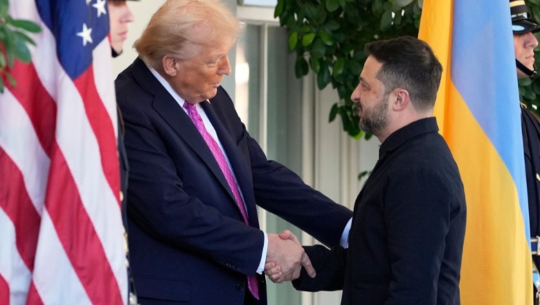 Trump pret Zelenskyn në Shtëpinë e Bardhë, sërish koment për veshjen: I shkon shumë xhaketa