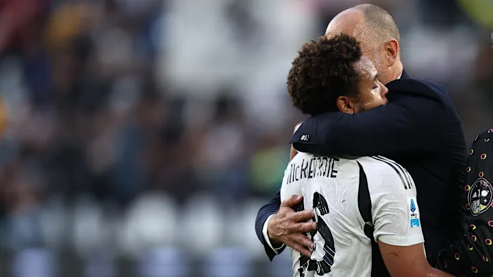 Tudor dhe “shkulja e veshit” për McKennie: Hej, po plakesh, duhet të humbësh peshë…