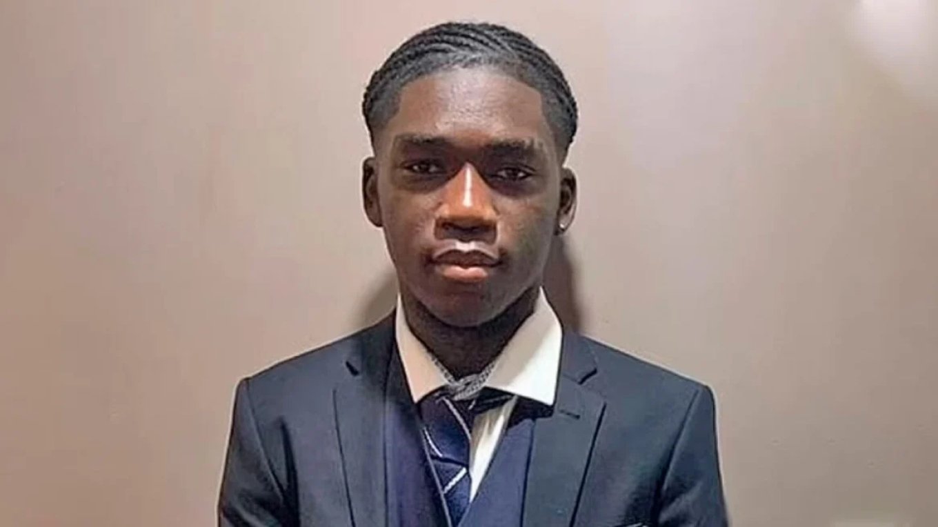 U burgos një vit më parë në Dubai për marrëdhënie me një të mitur, 19-vjeçari vdes në një aksident në Londër