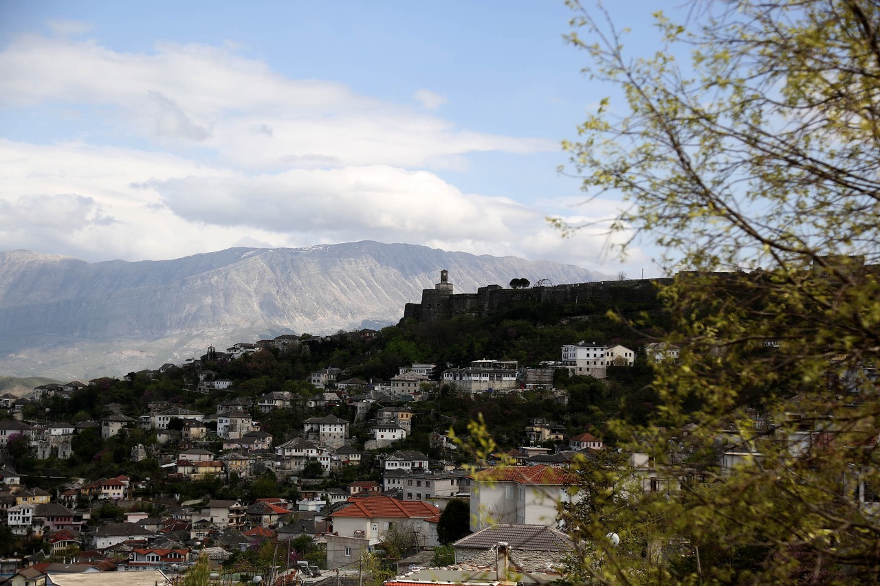 U denoncua i humbur, gjendet i moshuari në Gjirokastër