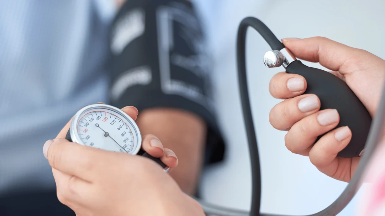 Ulni tensionin e lartë pa ilaçe por me metoda natyrale