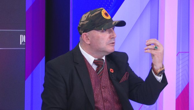 “Urdhërarresti për Thaçin doli kur po shkonte të takonte Trump-in”. Haklaj: Det do të bëhet në Tiranë për UÇK! Mbi 70 autobusë..