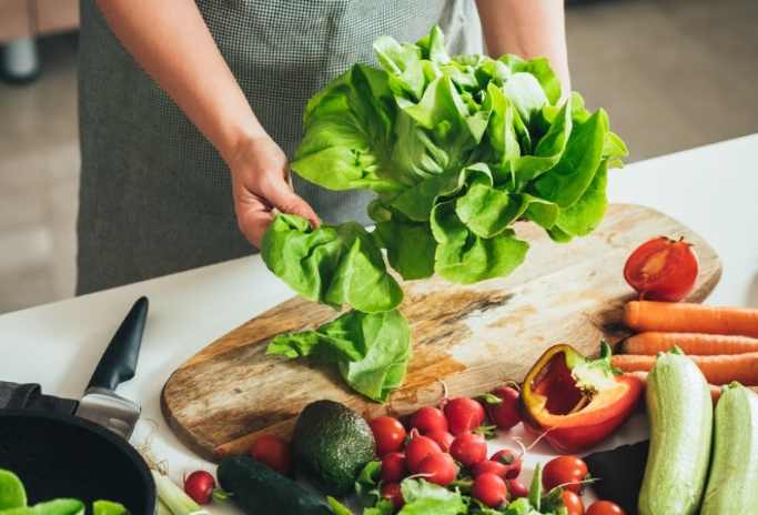 Ushqimet që janë një aleat i shkëlqyer për dhëmbët