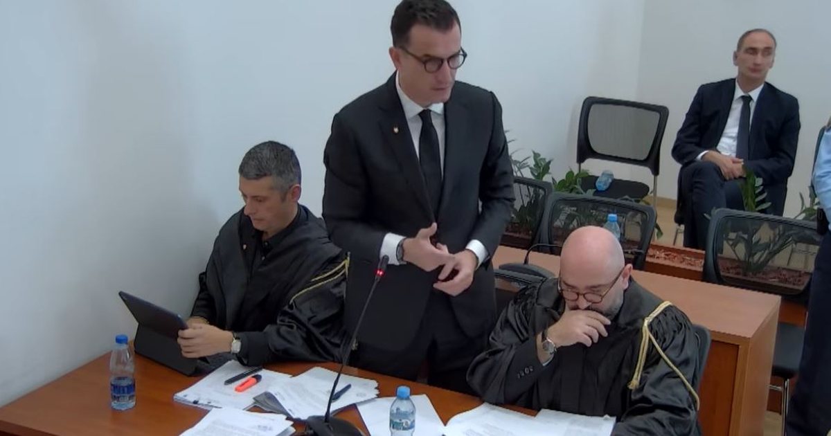 Veliaj replikon me juristin e Kryeministrisë: Nuk shqetësoheni për qytetarët e Tropojës që kanë 11 muaj pa kryetar, po targetoni një njeri të vetëm!