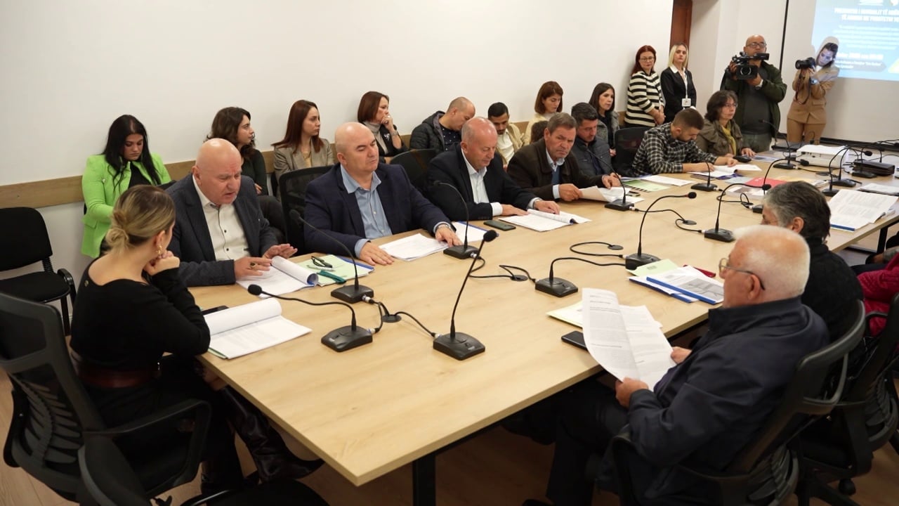 “Vetting” për emrat e rrugëve/ Autoriteti i dosjeve kërkon të konsultohet për verifikimin e pastërtisë së tyre